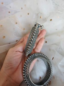 Brass openable Silverlookalike Bangle pair