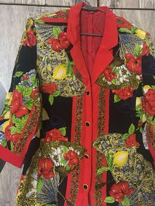 Floral blazer for all seasons