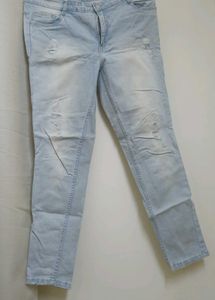 🔻Price drop - Ice Blue Colour Ripped Jeans
