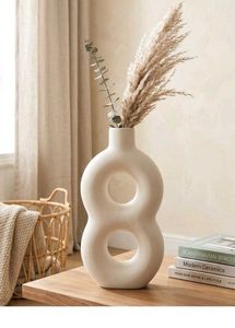 Premium 8 Shape Infinity Ceramic Vase - Beige Mode