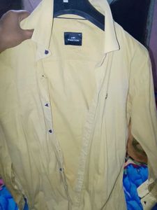 Men's Yellow Classic Fit Shirt