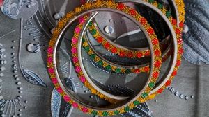 4 colors bangles