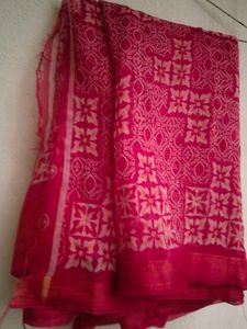 Vibrant Pink Floral Print Saree
