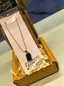 Men's Black Gemstone Pendant Necklace