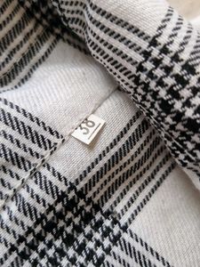 Chic Black and White Plaid Long Sleeve Shirt