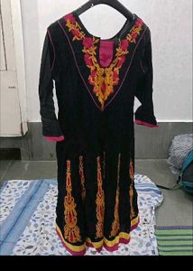 Elegant Black Kurta Set with Embroidery of 1