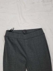 Van Heusan Grey Stretchable Leggings Pants(Gym)
