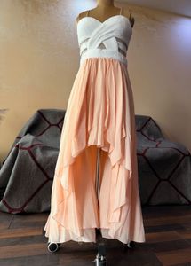 Chic White &amp; Peach Maxi Dress