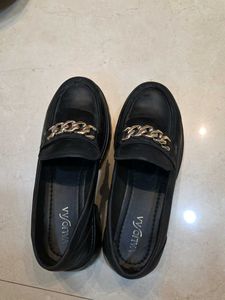 Chic Black Loafers with Gold Chain Detail