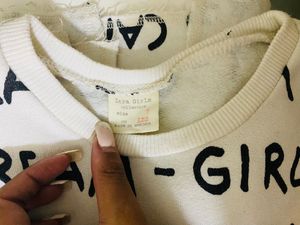 Vintage "Dream Girls" Graphic Sweatshirt