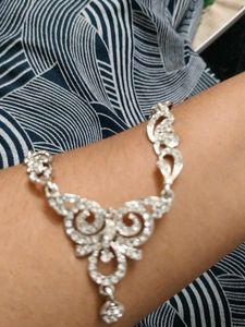 Sparkling Rhinestone Necklace Set