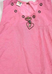 Pink Textured Kurta with Heart Charm Designer pie