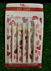 Ny Bae Eye Love Brush Set