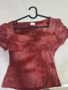 Chic Red Printed Puff Sleeve Top