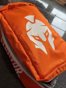 Absolutely NEW - Comes w/ a Soft Shoe Bag