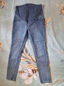 Maternity Jeans ( Worn Only Once)