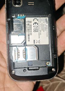 Samsung GT-S5303 "DUOS"