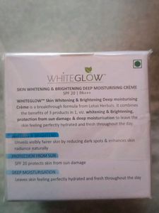 Lotus Herbals Whiteglow Deep Moisturising Creme