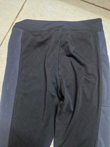 gym or yoga pants combo