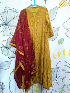 Avaasa Brand Kurta With Free Shawl