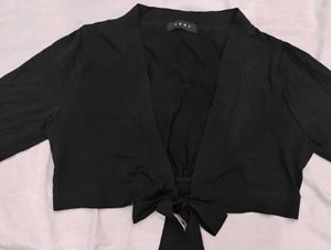 Black Tie-Front Cropped Cardigan(shrug)