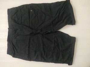Imported black Cotton Capri Short