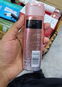 Lakme Peach Milk Moisturizer