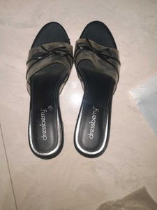 DressBerry Transparent Block Heels