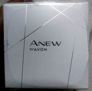 Anew Luminosity Day Cream SPF20