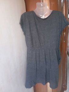 Casual Grey Knit Dress with Pockets