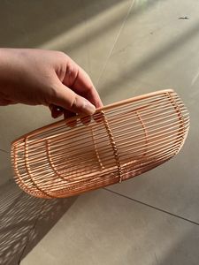 MARKET 99 VON CASA Metal Wire Iron Geometric Pattern Countertop Fruit Basket Holder (Peach)