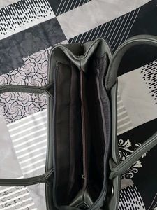 Stylish Grey brendnew Handbag