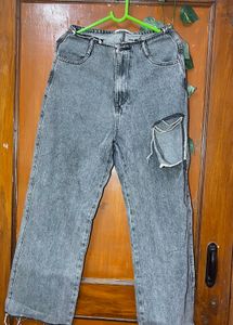 Trendy Ripped Grey Denim Jeans