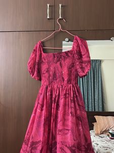 Chic Pink Marble Print Dress
