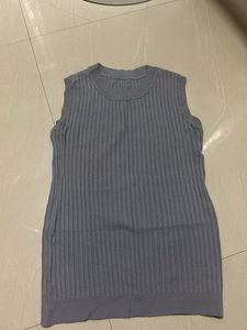 Sleeveless Ribbed Knit Top