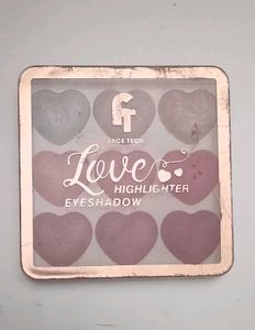 Heart-Shaped Blush Palette