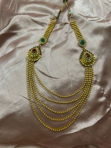 Elegant Gold-Tone Jewellery Set