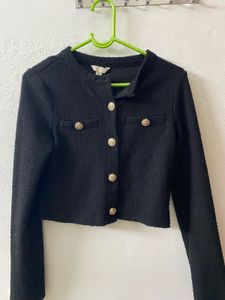 Chic Black Textured Cropped Jacket