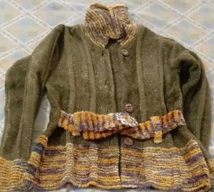 Cozy woolen  sweater with Belt