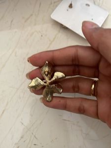 Elegant Black Flower Earrings