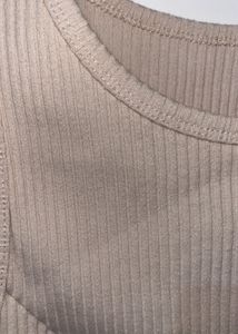 ⛔Sale❤‍🔥Urbanic Top in Size M