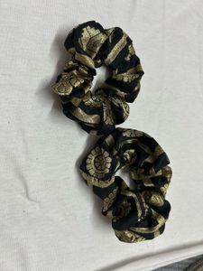 Elegant Black &amp; Gold Scrunchie