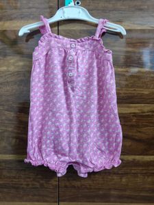 2 onesie for girls ( 6-9 months)