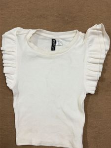 H&M White Ribbed Ruffle Sleeve Top