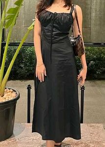 Chic Black Midi Dress