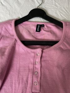 Pretty in Pink 💕 Ribbed Long-Sleeve Crop Top
