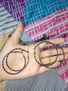 set of 4 earings only in 88