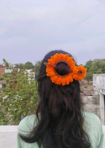 Handmade pipe cleaner Sunflower Hair Clip