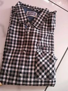 Men's Plaid Button-Down Shirt(new)