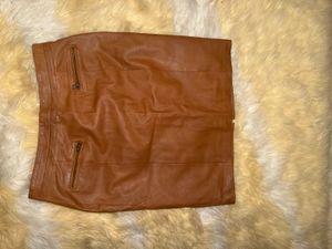 leather skirt